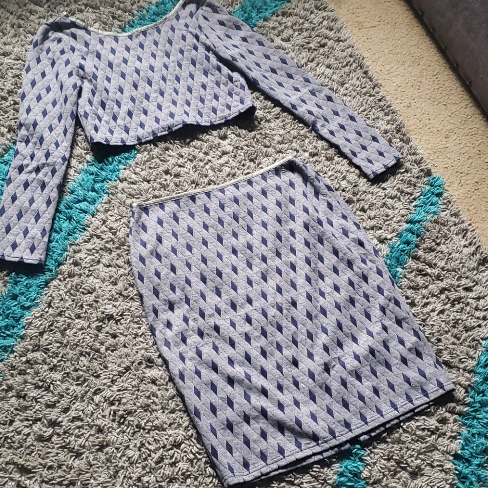2 piece Set Top S Bottom L
